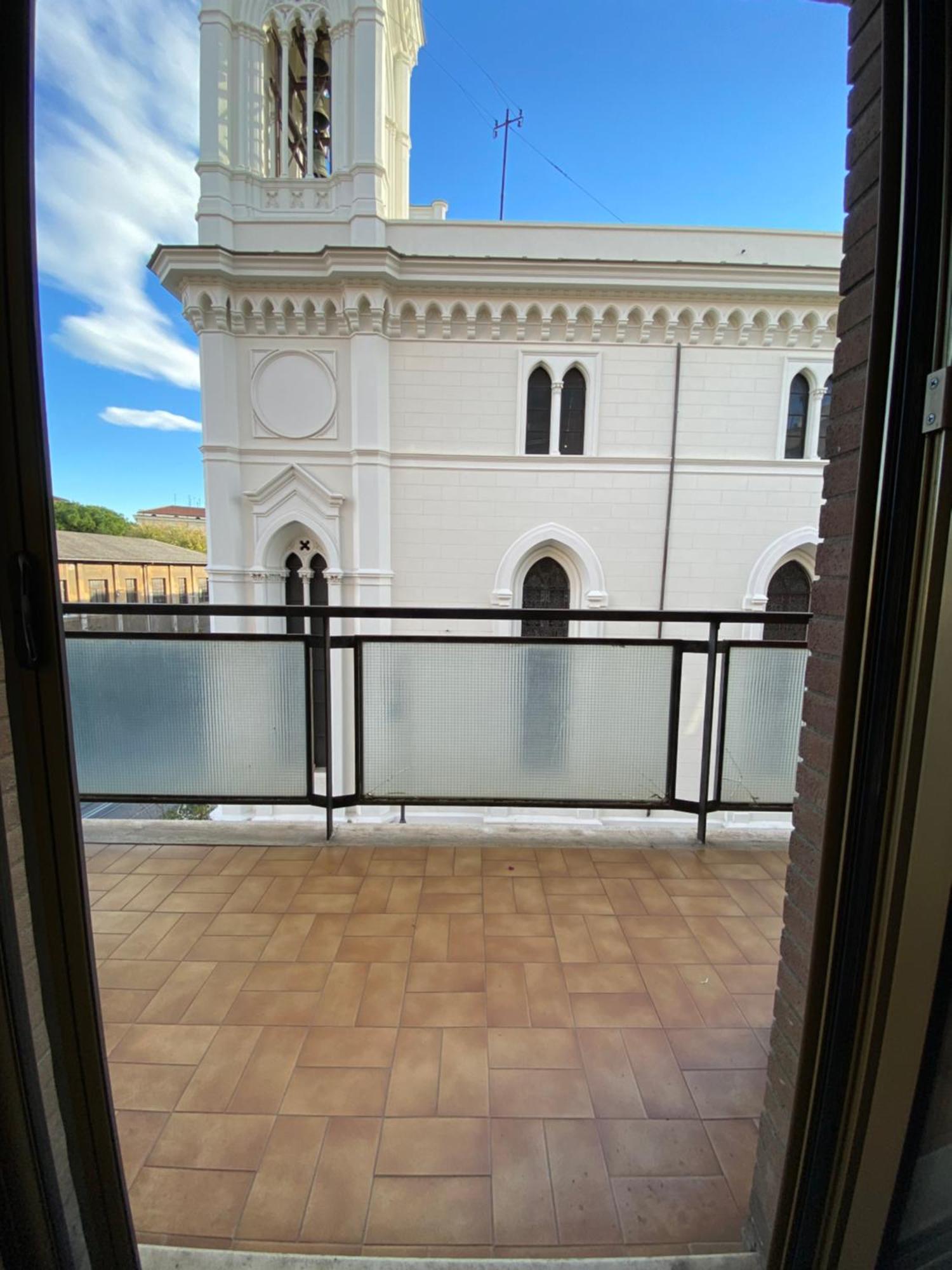 In Centro Con Balcone Con Vista Appartement